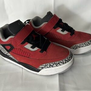 Jordan Kids Red and Black Sneakers